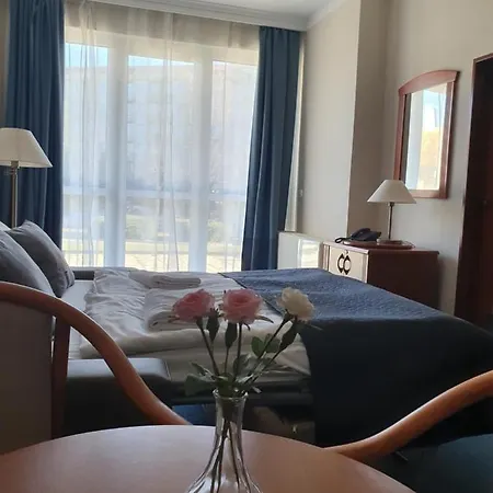 Karos Wellness Apartman Aparthotel