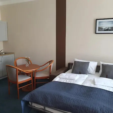 Aparthotel Karos Wellness Apartman *