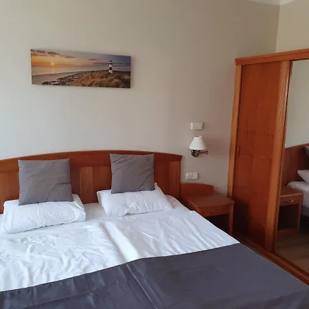 Karos Wellness Apartman Aparthotel