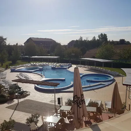 Aparthotel Karos Wellness Apartman *